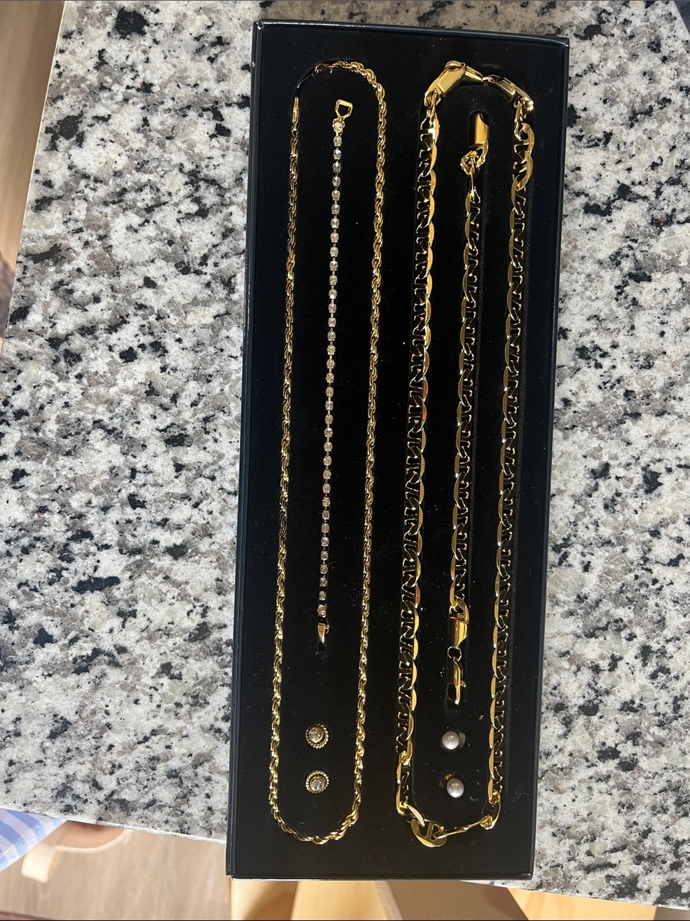 Jewelry Collection - Picture 2 of 5